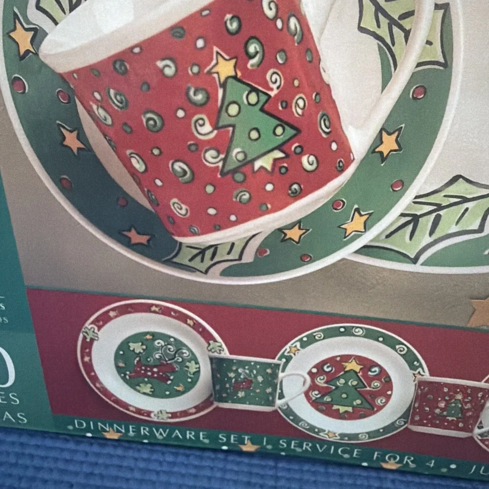 NEW Gibson Christmas Treasures Holiday Dinnerware 20pc Set Serving 4 W/Box Vtg